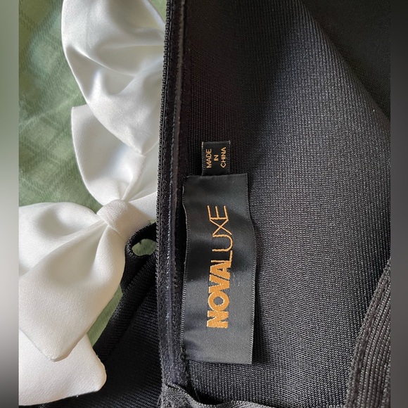 FashionovaLUXE Bow Dress - M - Picture 7 of 8